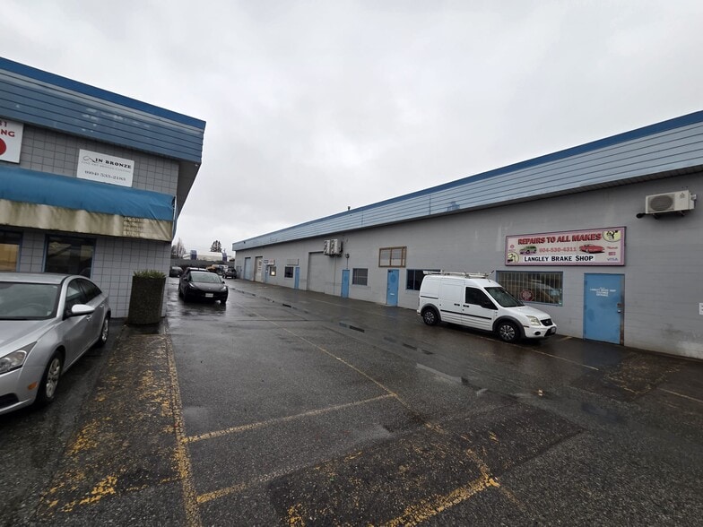 More Photos Of 20081-20091 Industrial Ave, Langley Warehouse For Lease