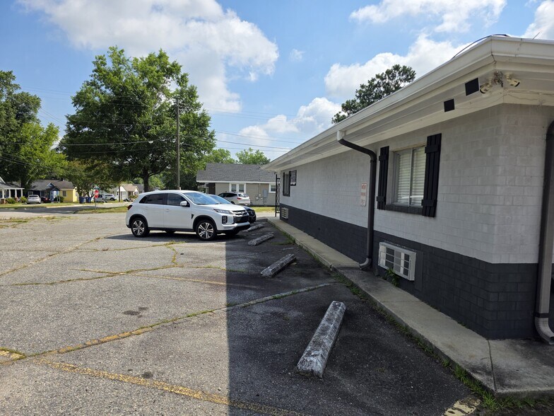 More Photos Of 706 Wilkins St, Smithfield Medical For Sale