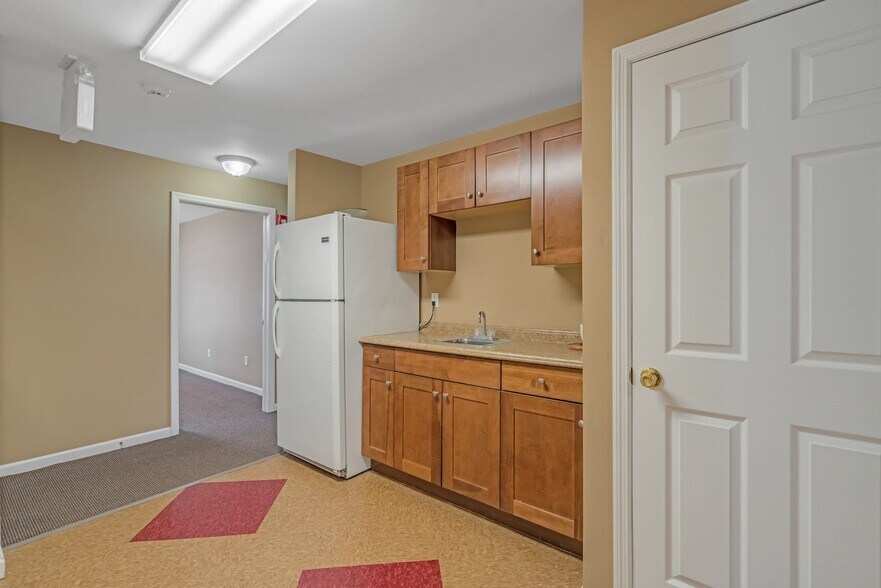 More Photos Of 575 State Route 10, Whippany Office For Lease