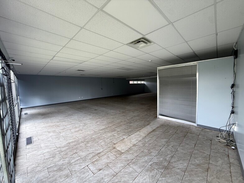 More Photos Of 2601 Stanley Ave, Dayton Office For Lease