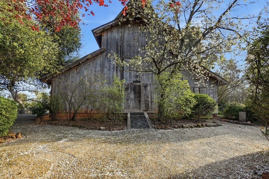 More Photos Of 21645 Parrotts Ferry Rd, Sonora Specialty For Sale