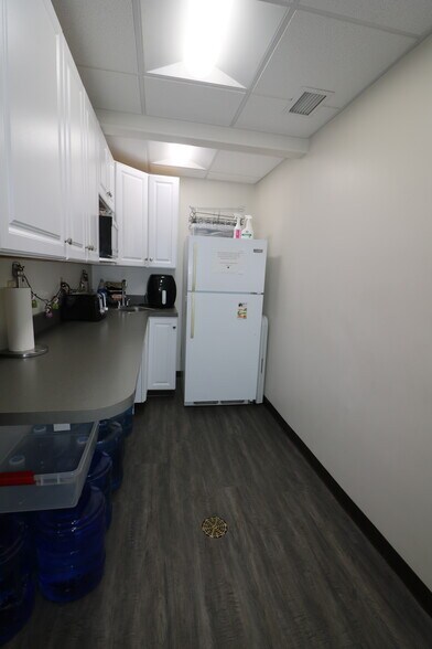 More Photos Of 5433 State Route 113, Bellevue Medical For Sale