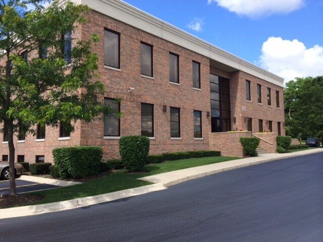 Primary Photo Of 333 E Route 83, Mundelein Medical For Lease