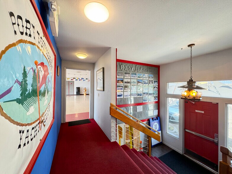 More Photos Of 2503 Washington Street, Port Townsend Specialty For Sale