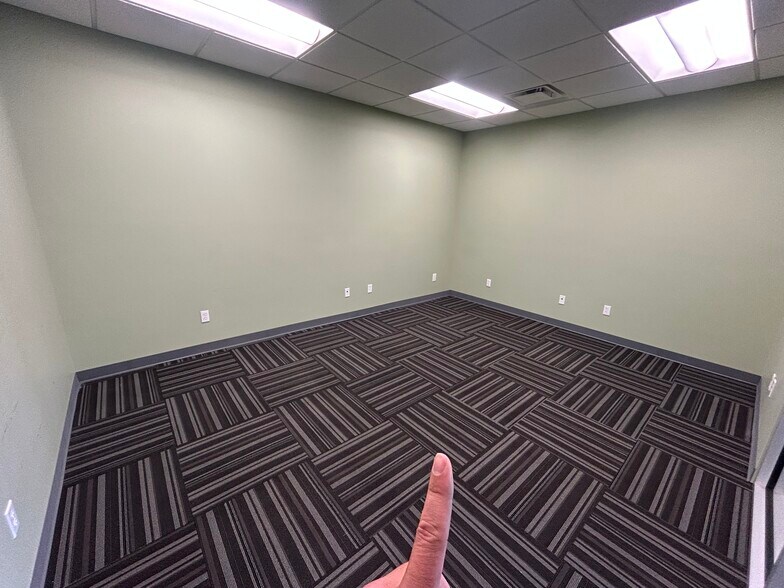 More Photos Of 826 N Martin Luther King Jr Dr, Jackson Freestanding For Sale