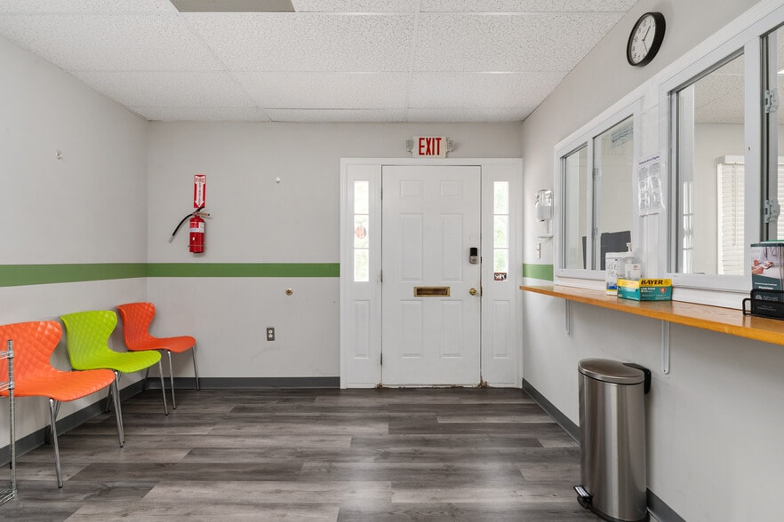 More Photos Of 10294-10300 Baltimore National Pike, Ellicott City Office For Sale