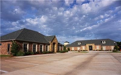 More Photos Of 920 NW 139th Street Pky, Oklahoma City Office For Lease