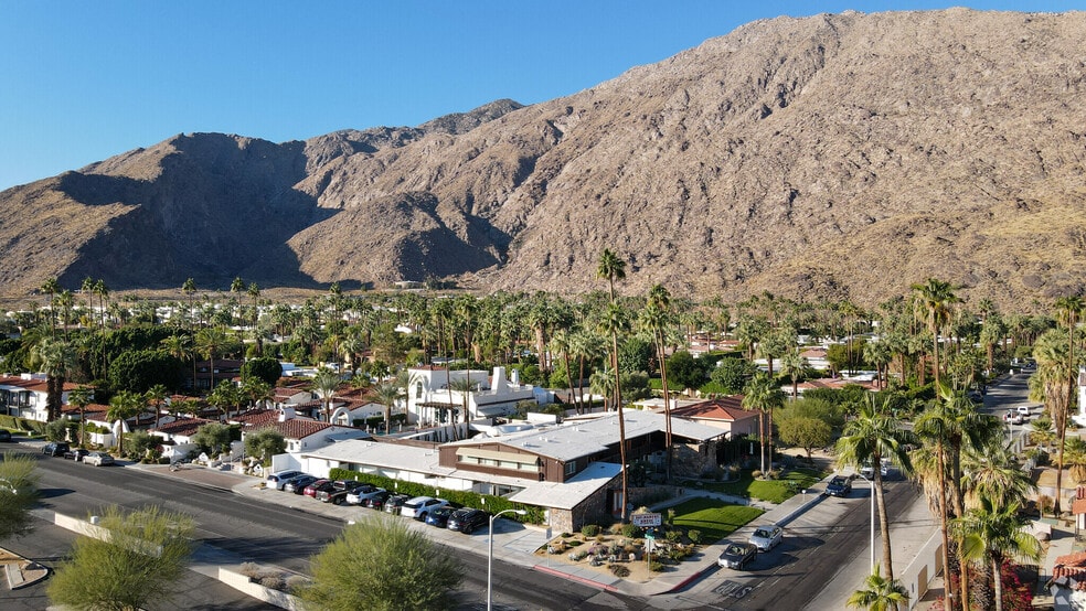 More Photos Of 225 W Baristo Rd, Palm Springs Hotel For Sale