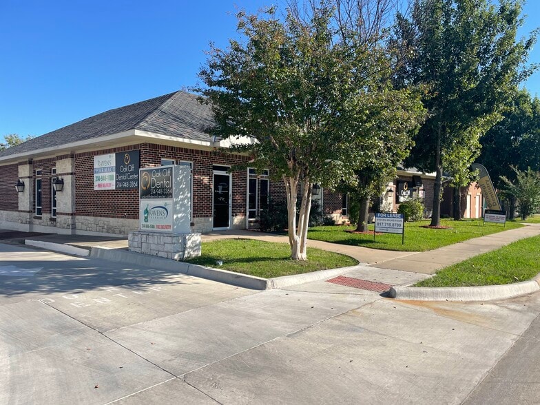 More Photos Of 820 N Zang Blvd, Dallas Medical For Lease