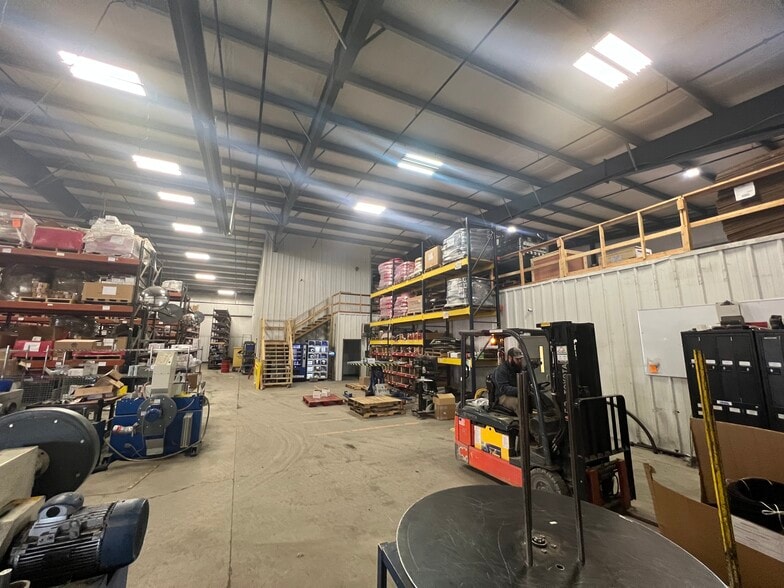 More Photos Of 112 Corporate Dr, Morgantown Warehouse For Sale