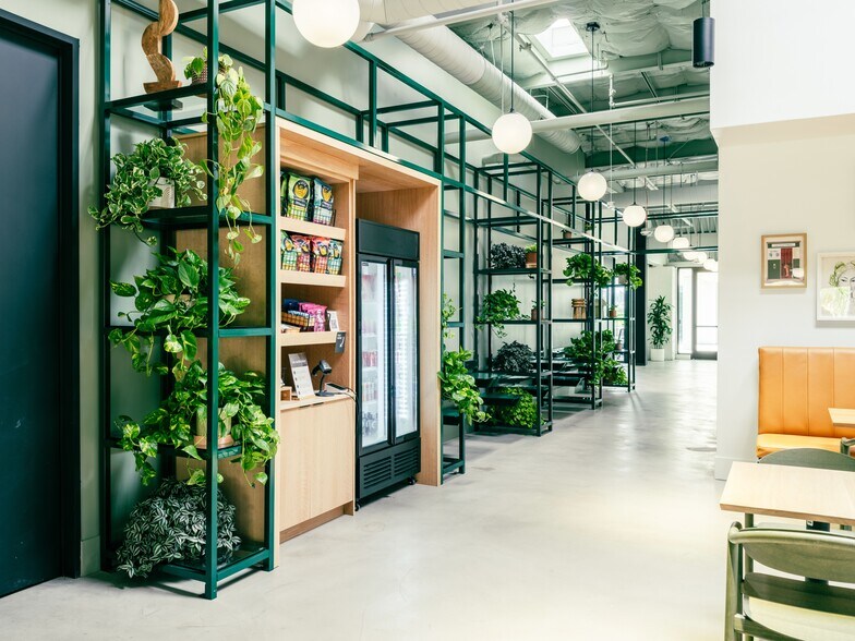 More Photos Of 17190 Bernardo Center Dr, San Diego Coworking Space