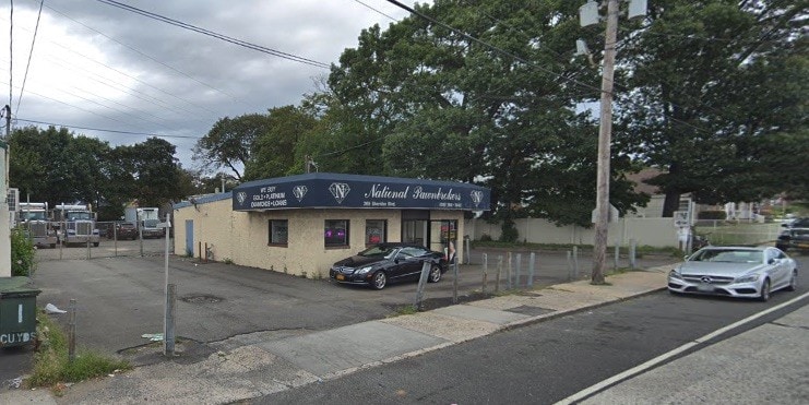 More Photos Of 265 Sheridan Blvd, Inwood General Retail For Sale