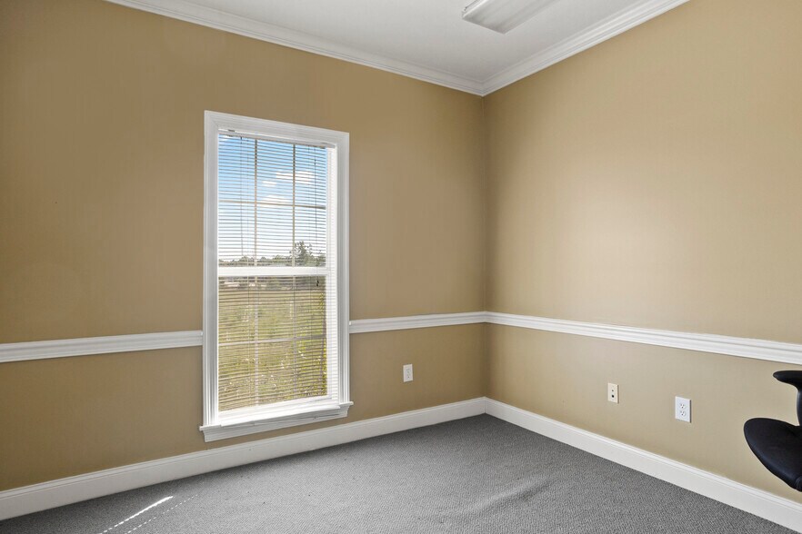 More Photos Of 118 Byram Pky S, Jackson Office For Sale