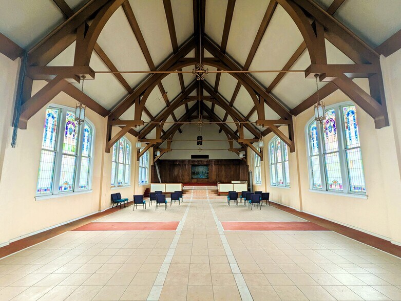 More Photos Of 1180 Washington Blvd, Beaumont Religious Facility For Sale