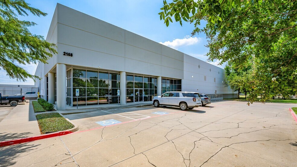 Primary Photo Of 2168 W Diplomat Dr, Dallas Manufacturing For Lease
