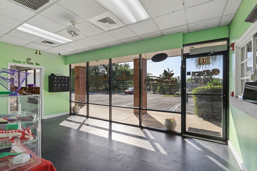 More Photos Of 772 Foxridge Center Dr, Orange Park Office For Sale