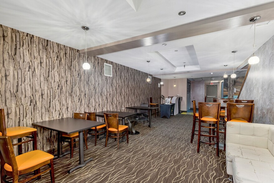 More Photos Of 11473 Chester Rd, Sharonville Restaurant For Sale