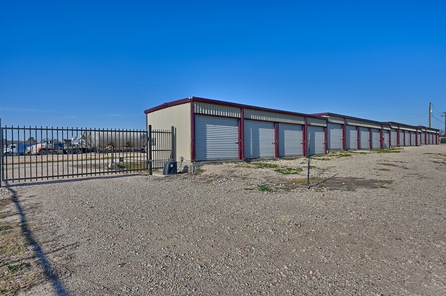 More Photos Of 8877 Stewarts Mdws, College Station Self Storage For Sale