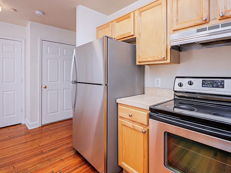 More Photos Of 337-341 N Charles St, Baltimore Apartments For Sale