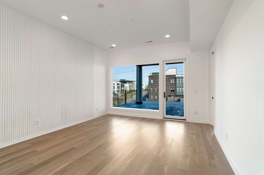 More Photos Of 1017 12th Ave S, Nashville Apartments For Sale