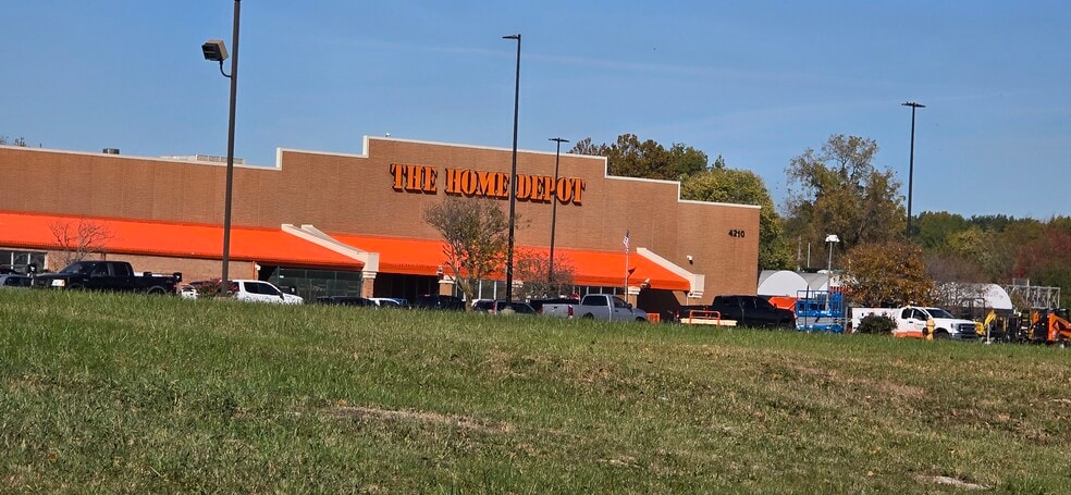 More Photos Of 4240 S Lees Summit Rd, Independence Office For Lease