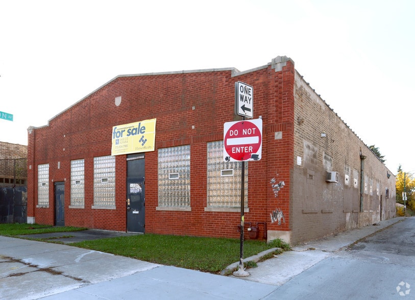 Primary Photo Of 4557 W Diversey Ave, Chicago Warehouse For Sale
