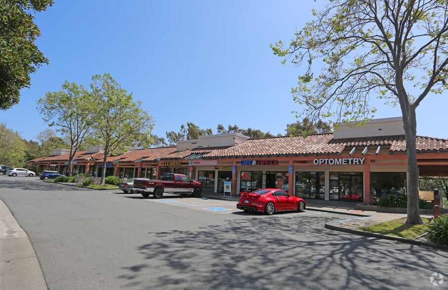 More Photos Of 1581 Sycamore Ave, Hercules Storefront For Lease