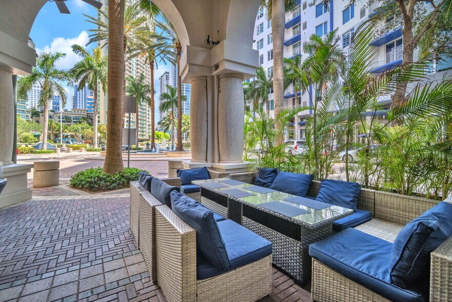 More Photos Of 511 SE 5th Ave, Fort Lauderdale Apartments For Sale