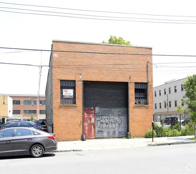 More Photos Of 13 S 6th Ave, Mount Vernon Warehouse For Lease