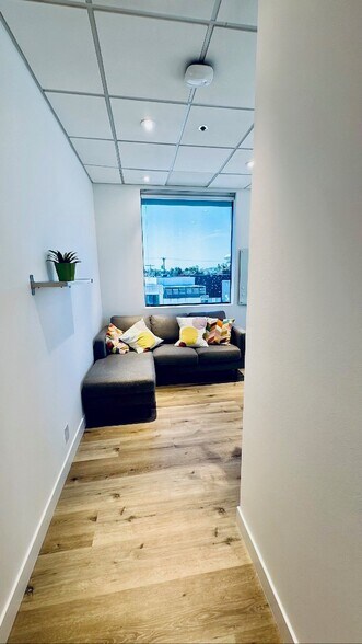 More Photos Of 13101 W Washington Blvd, Culver City Loft Creative Space For Lease