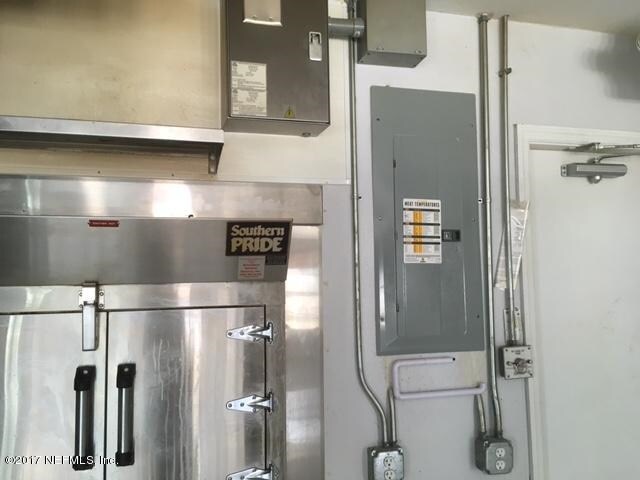 More Photos Of 413 Elm St, Welaka Freestanding For Sale