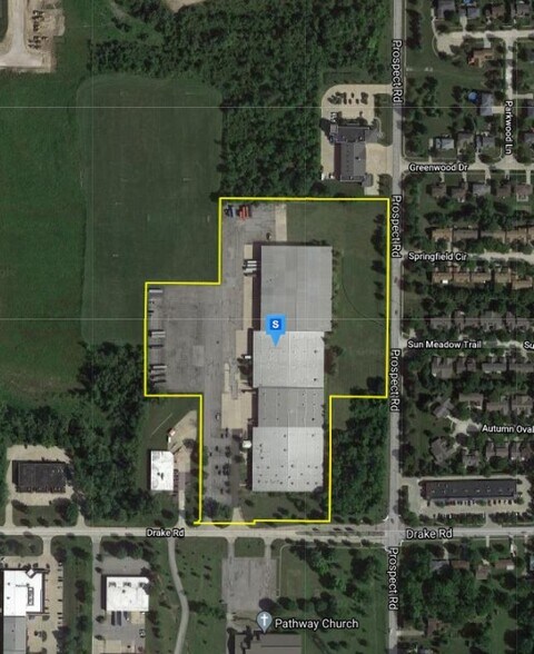 More Photos Of 21160 Drake Rd, Strongsville Warehouse For Lease