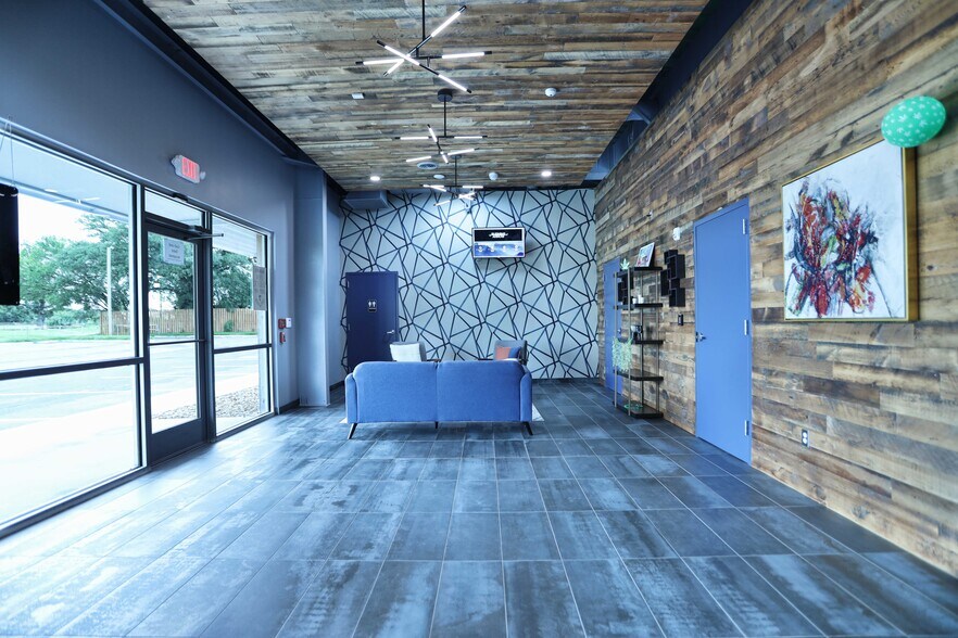 More Photos Of 11315 Hide-A-Way Ln, Thackerville Warehouse For Sale