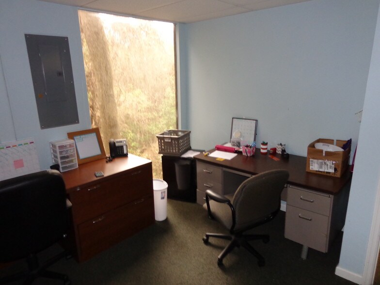 More Photos Of 2301 Park Ave, Orange Park Office For Lease