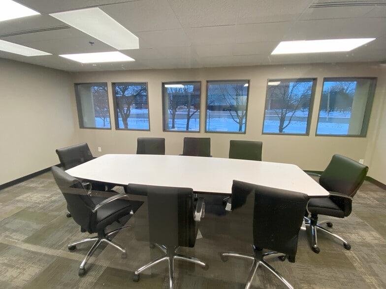 More Photos Of 300 3rd Ave SE, Rochester Medical For Sale