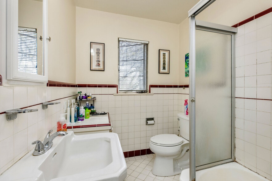 More Photos Of 1425 N Hayworth Ave, West Hollywood Multifamily For Sale