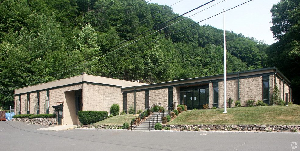 Primary Photo Of 137 Ethan Allen Hwy, Ridgefield Manufacturing For Sale