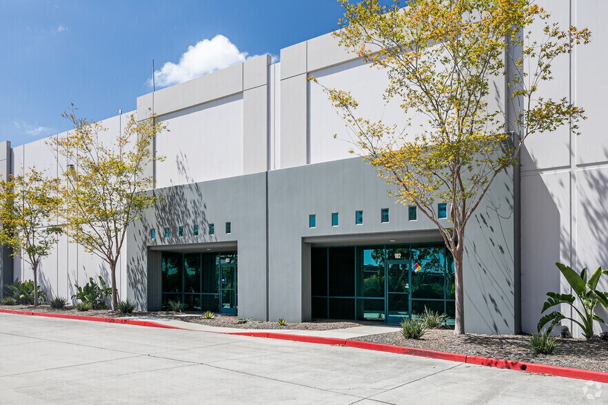 More Photos Of 6995 Calle De Linea, San Diego Manufacturing For Lease