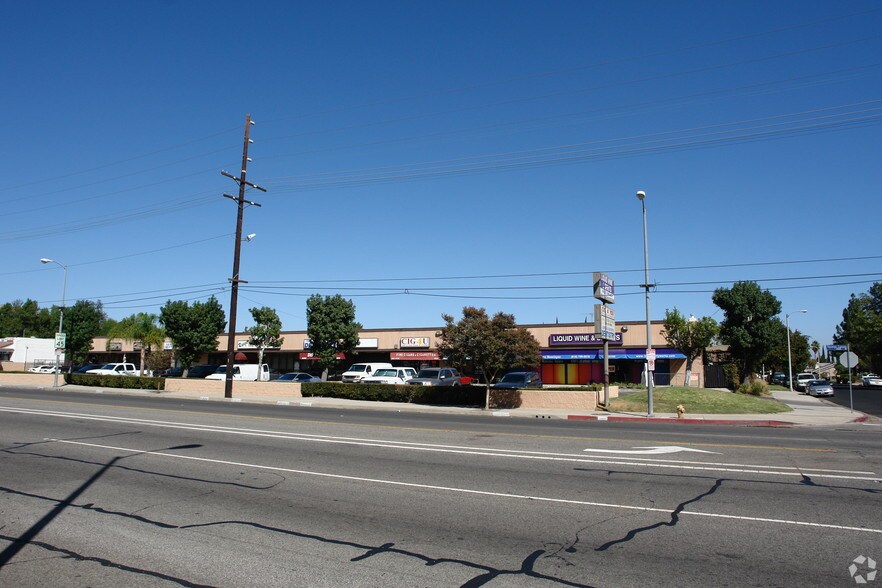 More Photos Of 10100-10122 Topanga Canyon Blvd, Chatsworth Freestanding For Lease