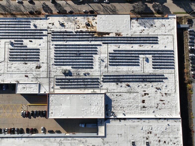 More Photos Of 5425-5435 N 27th St, Milwaukee Unknown For Lease