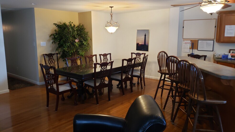 More Photos Of 420 Broadway, West Cape May Apartments For Sale