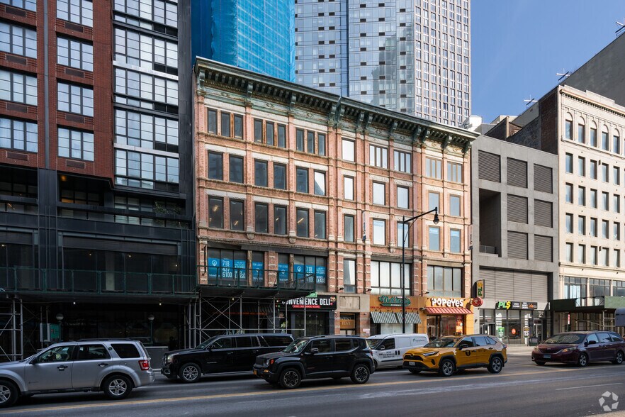 More Photos Of 21 Flatbush Ave, Brooklyn Office For Lease