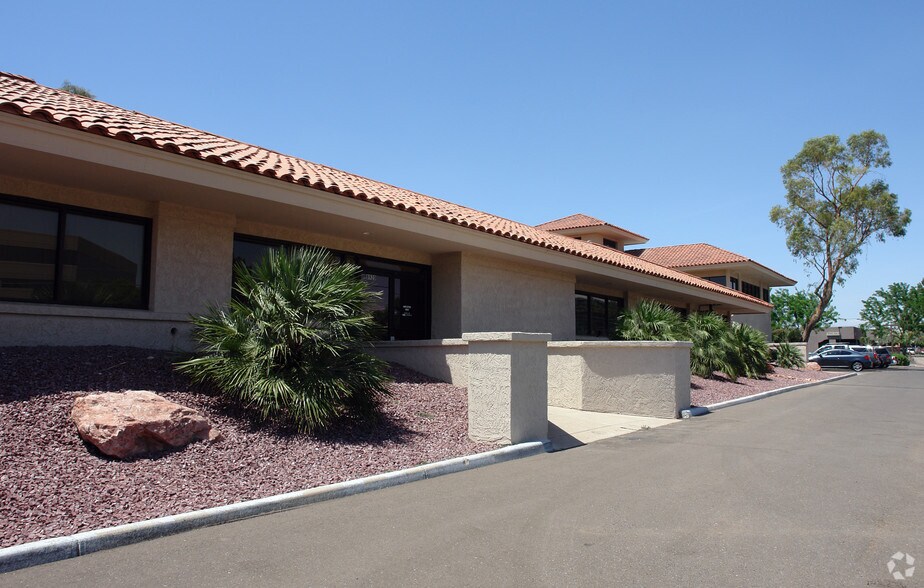 More Photos Of 2301 W Dunlap Ave, Phoenix Unknown For Lease
