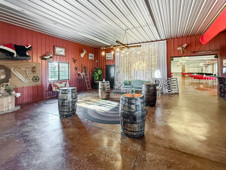 More Photos Of 3408 Clarke St, Norwalk Specialty For Sale