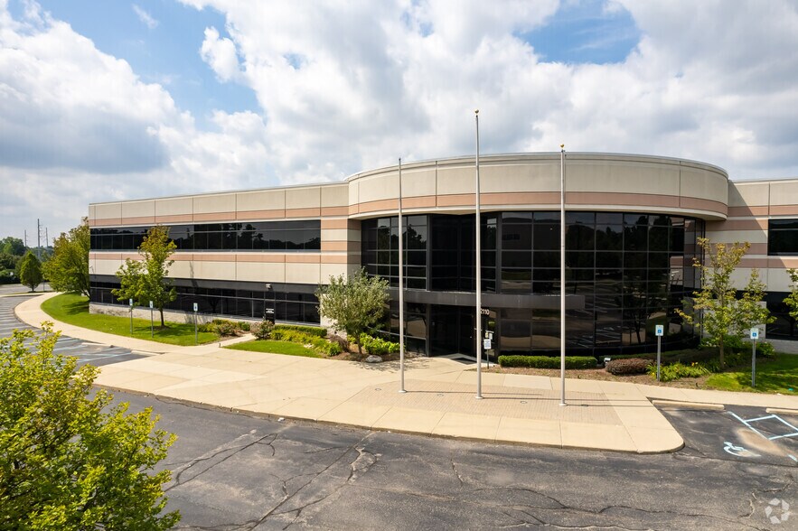 More Photos Of 2110 Executive Hills Ct, Auburn Hills Research And Development For Lease