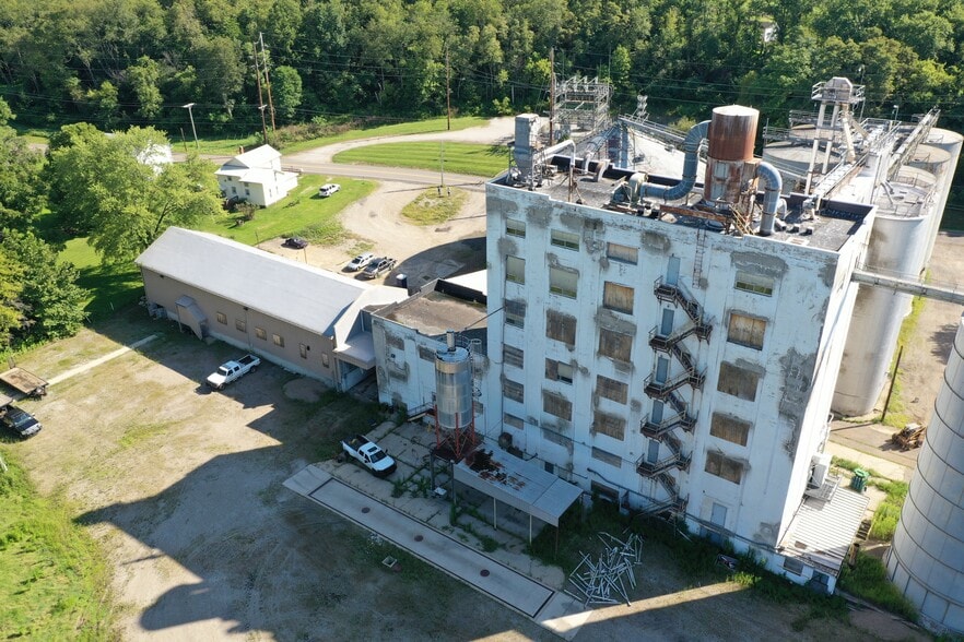 More Photos Of 945 Mill Rd, Loudonville Industrial For Sale