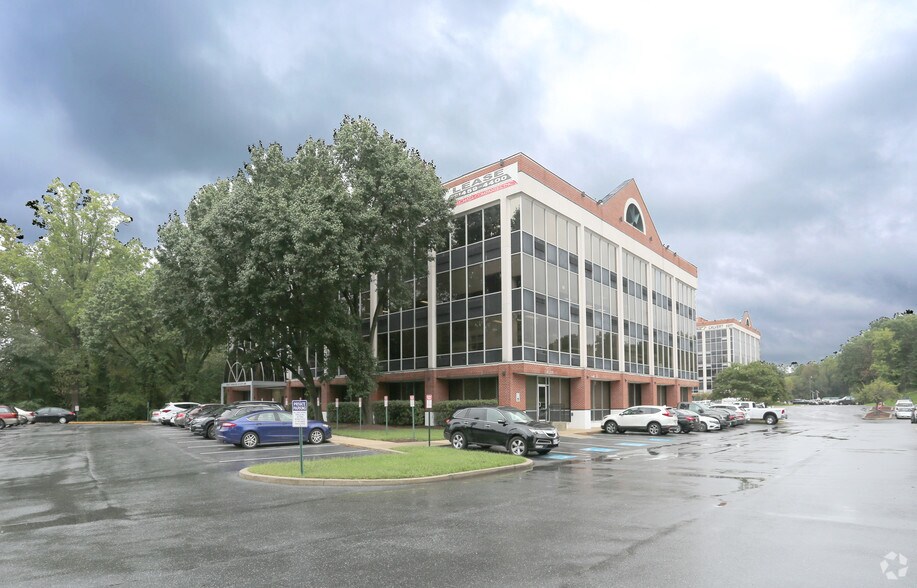 6811 Kenilworth Ave, Riverdale, MD 20737 Office For Lease