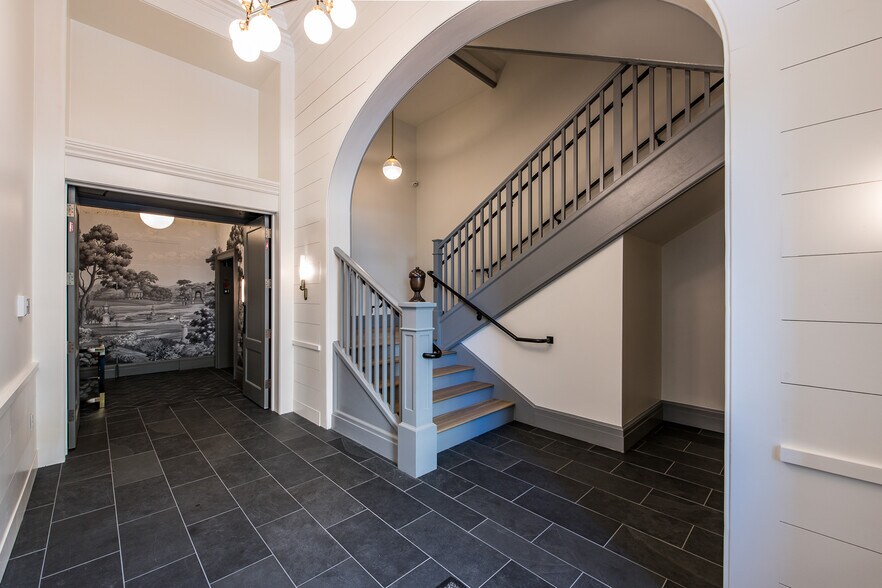 More Photos Of 414 Bill Kennedy Way SE, Atlanta Loft Creative Space For Lease