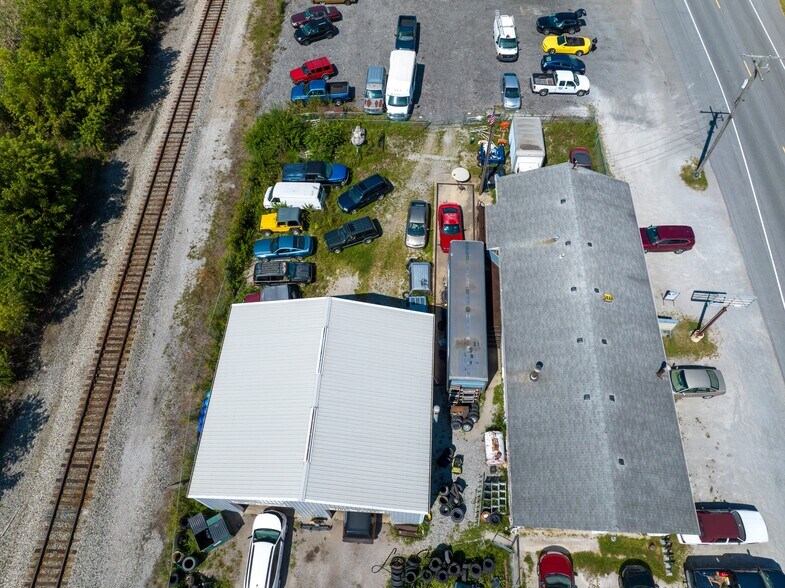 More Photos Of 300 Railroad Ave, Wheeler Auto Repair For Sale