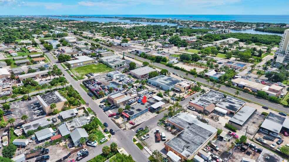 More Photos Of 502 NE 3rd St, Boynton Beach Auto Repair For Sale